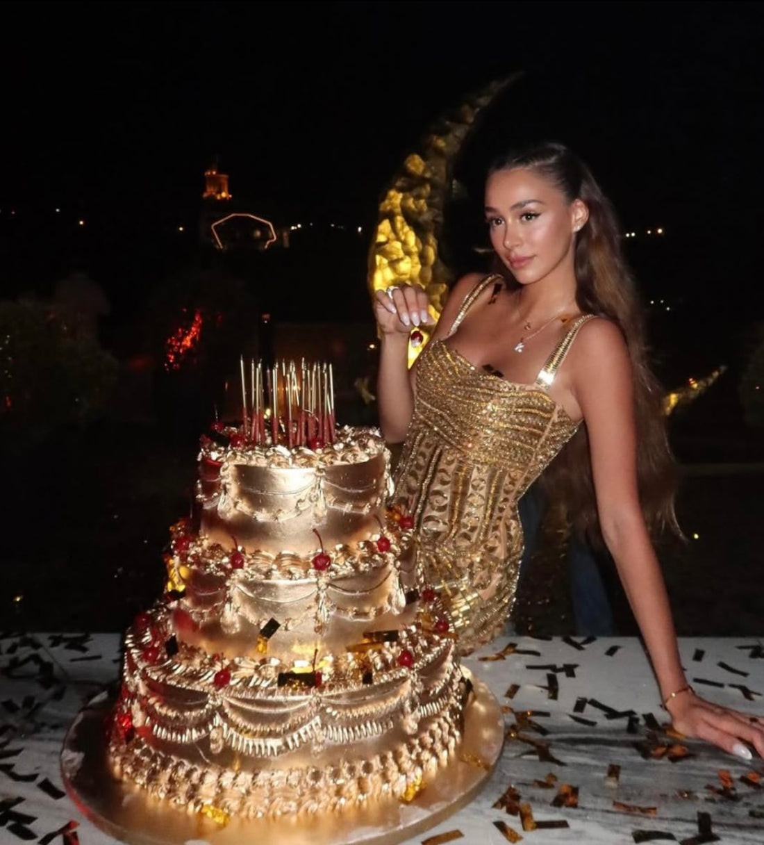 სადღესასწაულო ტორტები